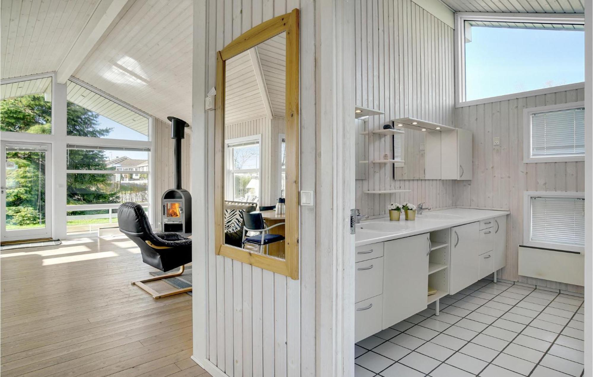 Awesome Home In Stroby With Wifi Exterior foto