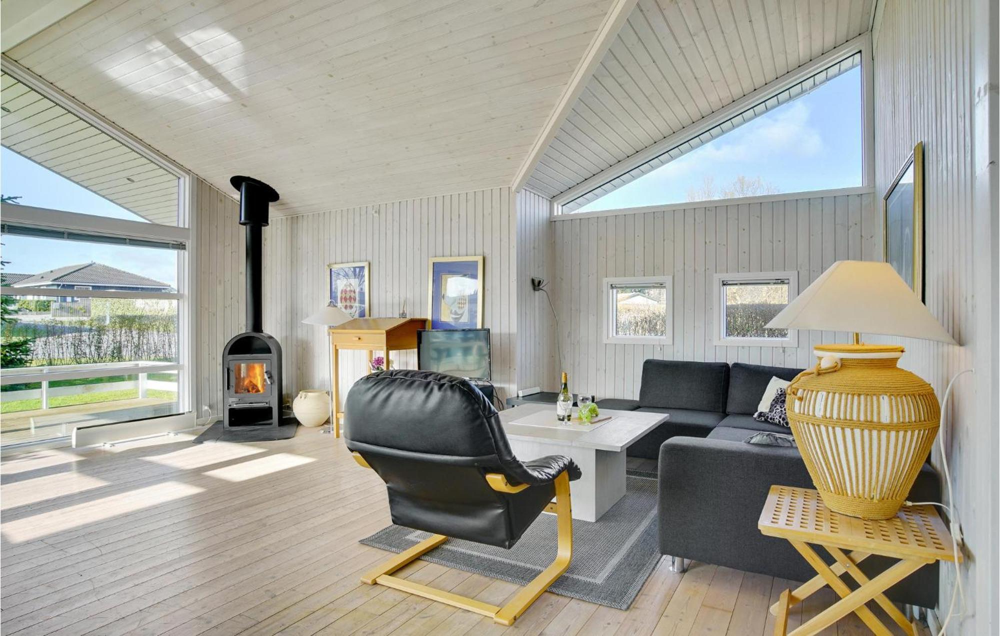 Awesome Home In Stroby With Wifi Exterior foto
